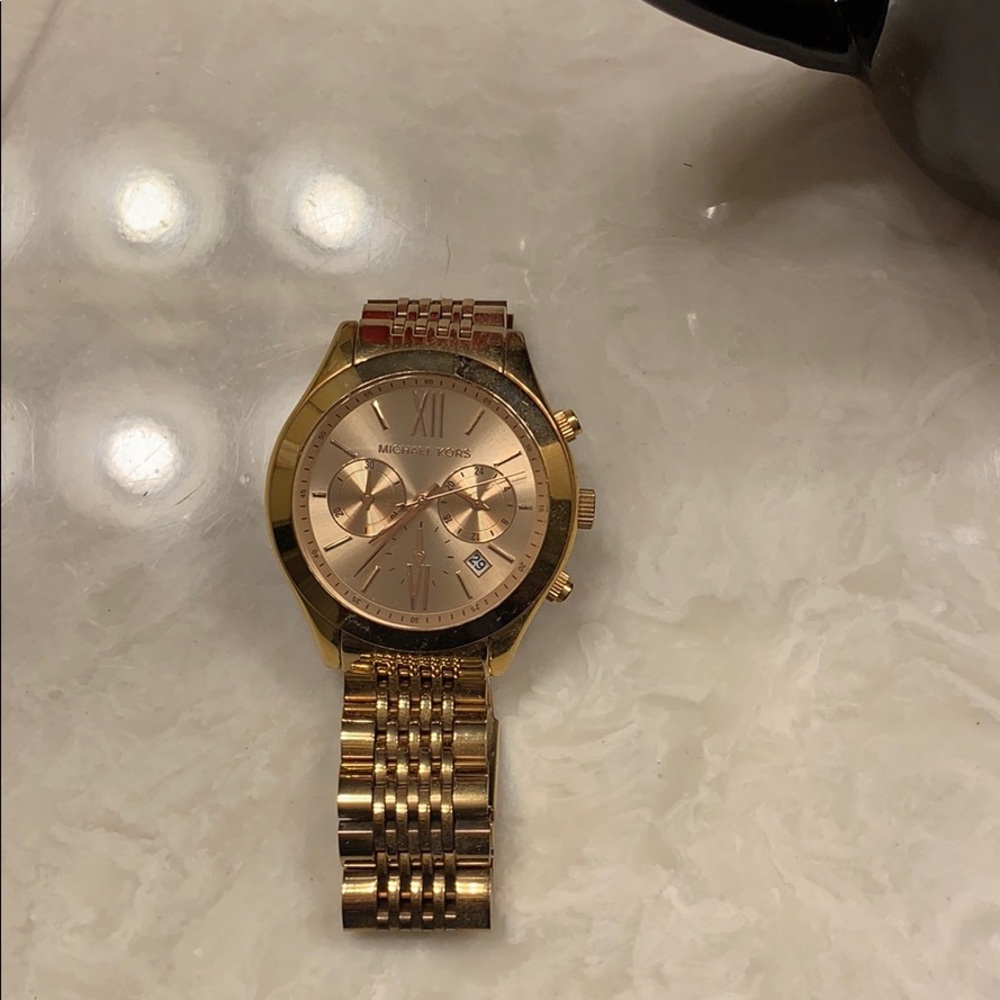 Michael Kors rose gold watch
